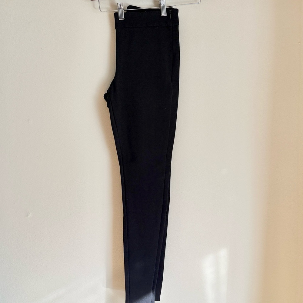 New!! Women’s Small Skinny Pants